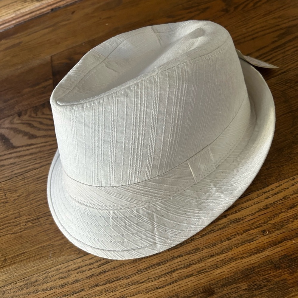 NWT Fedora Hat Unisex White Size M